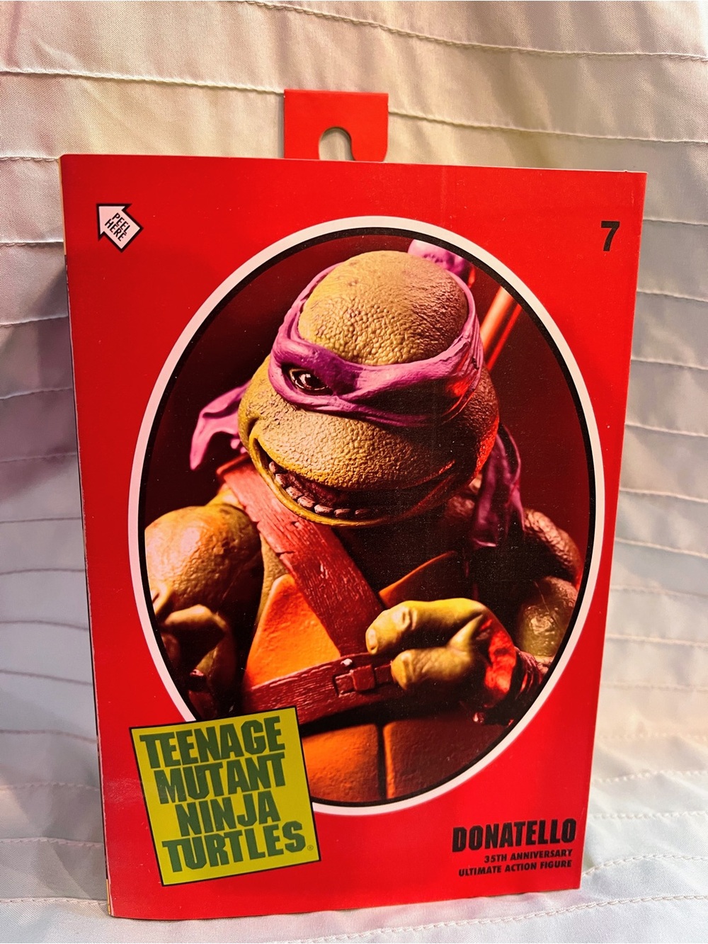 NECA- Donatello- Teenage Mutant Ninja Turtles- 35th Anniversary- Ultimate Figure
